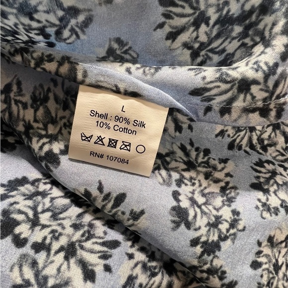 Elegant Blue Halter Maxi Dress - Picture 6 of 8